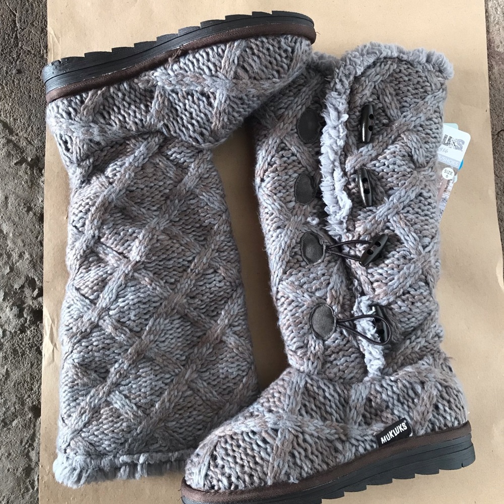 *sold* Cozy knit mukluks